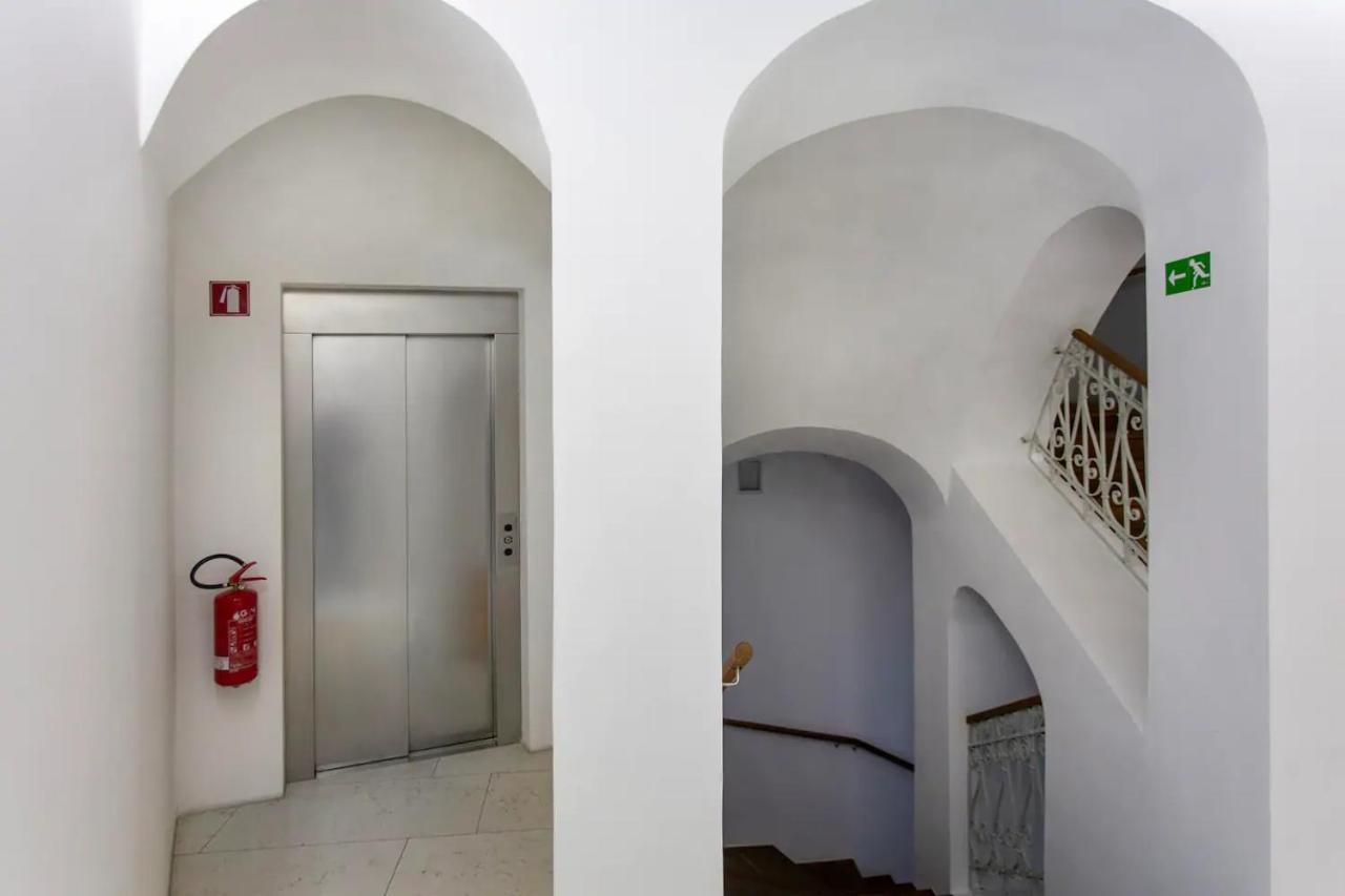 Apartamento Address Deluxe Downtown Liubliana Exterior foto